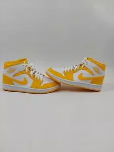 Air Jordan 1 Mid BQ6472-117 Women's Size 10.5 - Picture 1 of 9