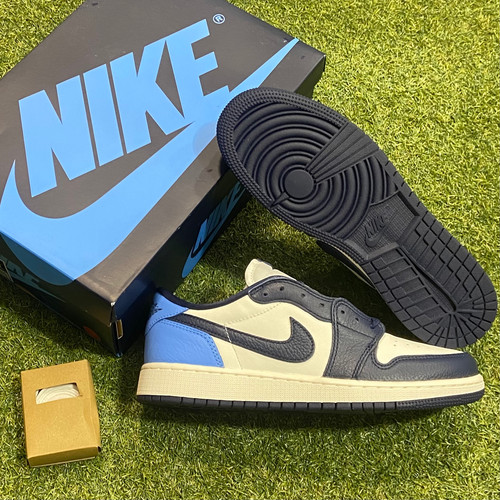 JORDAN Obsidian UNC OG Low 1s: 7Y