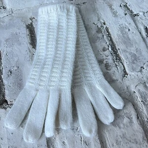 Vintage New Made In USA 100% Orlon Acrylic Knit Gloves Size Small White - Picture 1 of 4
