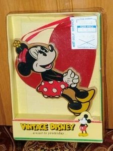 Vintage Walt Disney Co. Kurt Adler Minnie Mouse Heart Wooden Ornament Holiday - Picture 1 of 5