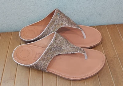 Sandalias FitFlop para mujer talla 9 doradas banda cristal tanga metálicas vanguardistas Foto 1 de 4