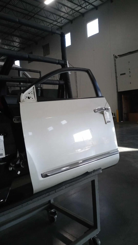 Nissan Rogue 2012 puerta delantera izquierda blanca fabricante de equipos originales usado 472509 160 k millas Foto 1 de 2