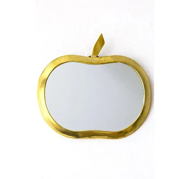 Espejo de pared dorado con forma de manzana - Decoración asimétrica de latón para hogar u oficina Foto 1 de 4