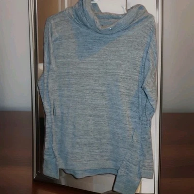 GERRY WOMANS TURTLENECK HEAVY LONGSLEEVE TOP SIZE MEDIUM Foto 1 de 3