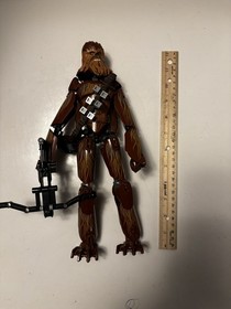 LEGO Star Wars Chewbacca Buildable Figure very good condition incomplete read