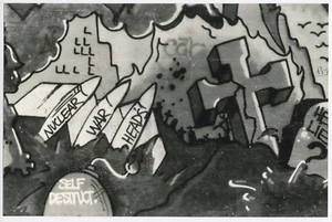 TRA010 Photo Originale Vintage Graffiti Nuclear War Self Destruct Street Art - Picture 1 of 2
