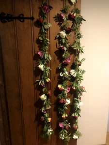 GROSSE ROSENGIRLANDEN 3 x 2 Meter 6 Meter insgesamt   - Bild 1 von 4