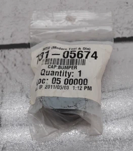 CUB CADET 731-05674 Bumper Cap LGT SLT SLTX LGTX GT LT LTX 1040 1042 1045 1046 - Picture 1 of 5