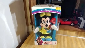 Disney Mattel Learn To Dress Minnie Mouse,14" tall,box,new! - Picture 1 of 6