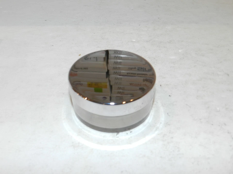 Mary Kay Mineral Powder Foundation Beige 2 #040989 NEW – Discontinued - Image 1 of 2