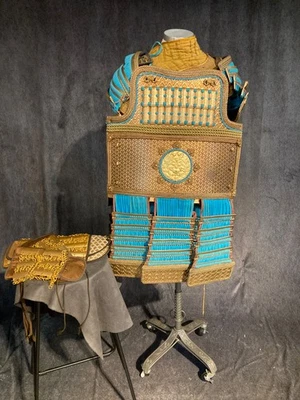 47 Ronin (2013) Shogun Tsunayoshi's Clan 金武士战士服装 — 第 1/4 张图片