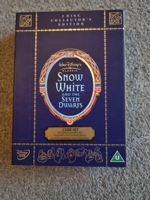 Walt Disney SNOW WHITE AND THE SEVEN DWARFS Collectors Edition Bookcase Set - Image 1 of 4