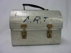 VINTAGE ALADDIN INDUSTRIES, INC SILVER METAL DOME TOP LUNCH BOX NASHVILLE TENN. - Picture 1 of 10