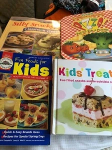 Recipe Books for Kids ~ 4 ~ Kids Treats, Fun Foods for Kids, PizzaFun and 1 more - Photo 1/1