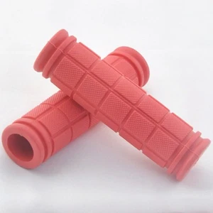 Empuñaduras rojas flexibles flexibles de patrón cuadrado de 4,72 pulgadas de largo (1 par) - Imagen 1 de 3