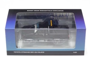 GCD DiecastTalk 1:64 Toyota Hilux Xtracab SR5 4X4 1985 "Back to the Future" - Picture 1 of 8