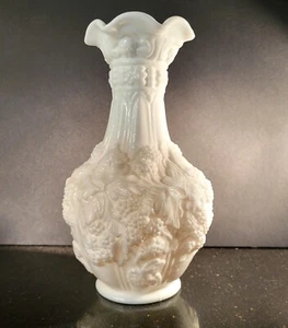 Vintage 10" Milk Glass Vase Imperial Glass Loganberry Pattern Elegant - Picture 1 of 6