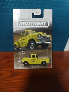 Matchbox 2025 TRUCK SERIES '57 GMC Stepside 2/5 Mooneyes Yellow ๐ - Picture 1 of 5