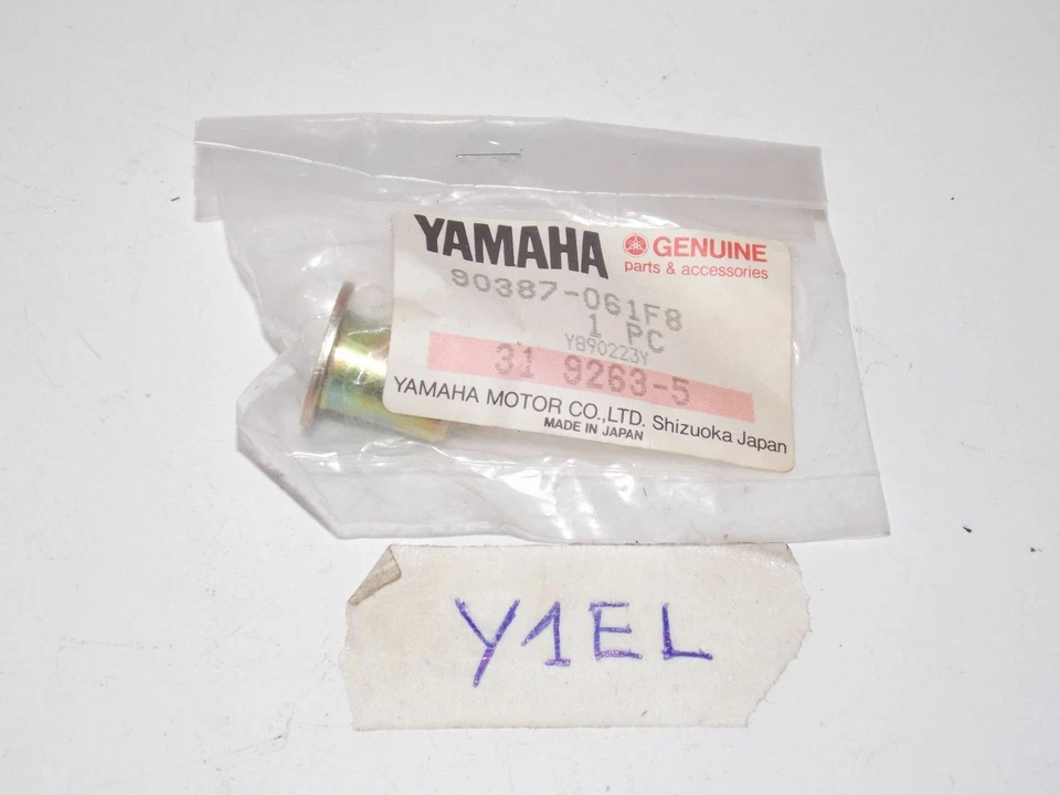 NOS YAMAHA  COLLAR 1987-1990 90387-061F8 MOTO-4 RIVA 125 125Z V-MAX EXCITER LE - Image 1 of 1