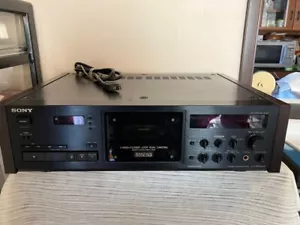 Sony TC-K 555ESG 3-head cassette deck Used Tested Works well, From Japan - Picture 1 of 10