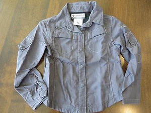 Camisa de nailon gris manga larga de Columbia Boys talla 4 Usada en excelente condición - Imagen 1 de 3