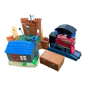 2001 Mattel Harry Potter Polly Pocket Quidditch Hagrid Hut Express Train 9 3/4 - Picture 1 of 9