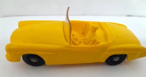 Oldtimer Tomte Laerdal Stavanger Norway Mercedes Benz 190 SL gelb Gummi - Bild 1 von 5