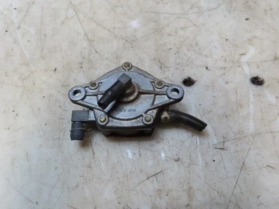 Aspirador de pó 1990 Suzuki VX800 800 gasolina Petcock - Imagem 1 de 4