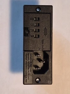 Schurter 8843 Serie 8843-1.761 Power Entry Modul, 10A, 250V, gebraucht. - Bild 1 von 3