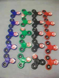 HAND FIDGETZ SPINNERS LOT OF 20 BLACK ,  RED , GREEN , BLUE - Bild 1 von 5