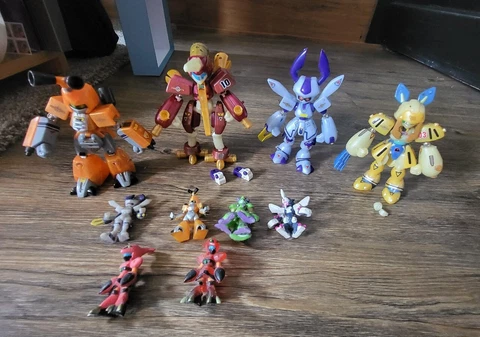 Medabots  6" AND 2.5" Action Figure Hasbro 2001 - Buy My Collection! OBO! Cover