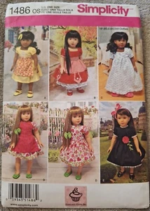SIMPLICITY SEWING PATTERN - DOLLS CLOTHES - To fit 18" (45.5cm) Doll - Picture 1 of 2
