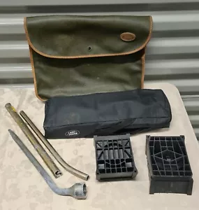 Land Rover Discovery II 2 Tool Kit Tire Change Jack Handles Lug Wrench + Bag - Picture 1 of 7