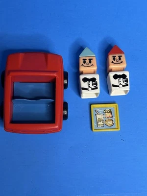 Мини McDonalds 2 сотрудника и лоток для еды и автомобиль винтажный Playskool маленькие люди - Изображение 1 из 3