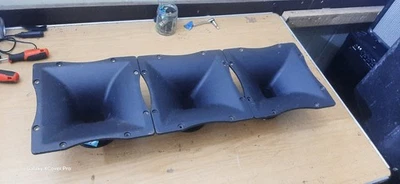1x Horn ABS material 25cm x 25cm from Logic System ML15 speakers  3x avaia(156CB - Image 1 of 4