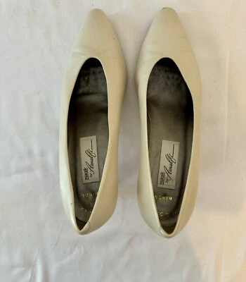 Zapato De Colección Magik por Amalfi Wanda Hecho en Italia 10B Marfil Perla Tacón de 3 pulgadas Foto 1 de 4