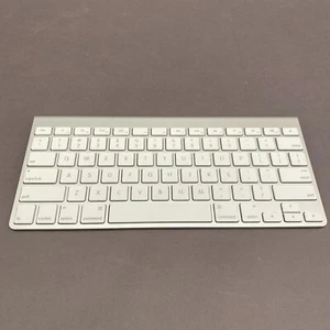 Genuine OEMApple Wireless Bluetooth Keyboard A1314 Mac - Tested - Working - Picture 1 of 15