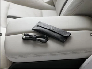USB-C to USB-C Cable - Picture 1 of 1