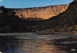 07 CIRQUE DE LA MADELEINE - Picture 1 of 2