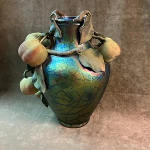 Jarrón victoriano Clement Massier arte cerámica Francia diseño manzana iridiscente COMO ESTÁ - Imagen 1 de 19