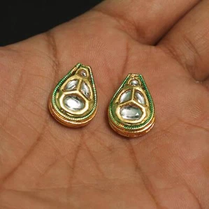 2 Pcs, 20x15mm Kundan Connectors Golden - Picture 1 of 8