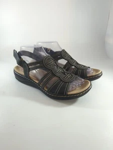 Sandalia para mujer Clarks, Leisa Janna talla EE. UU. 7,5 cuero negro - Imagen 1 de 8