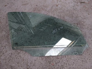 MERCEDES ML 2008 W164 RIGHT FRONT WINDOW DROP GLASS - Picture 1 of 1