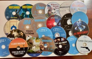 Lot D-1. 25 Random Blu Ray discs - Discs only. No artworks or case. Unchecked - Picture 1 of 2