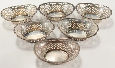 Vintage 68.7g Miniature Signed SCoM Arrow Sterling Silver .925 Bread Basket Cover