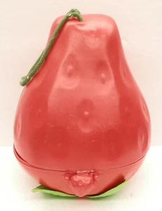 Vintage c.1980 Strawberry Shortcake Fruit Shaped Carry Case for Dolls 9" Tall - Picture 1 of 4