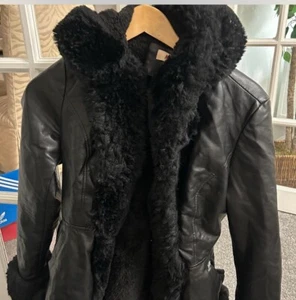 faux fur coat - Picture 1 of 3
