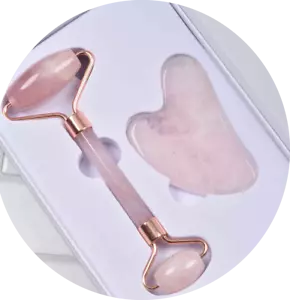 MASSAGGIO VISO PIETRA PREZIOSA QUARZO ROSA ORIGINALE RULLO INTAGLIATO A MANO GUA SHA - Foto 1 di 4