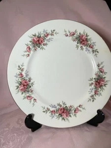 royal standard fine bone china Rambling Rose 10” dinner plate ✅ 1006 - Picture 1 of 7
