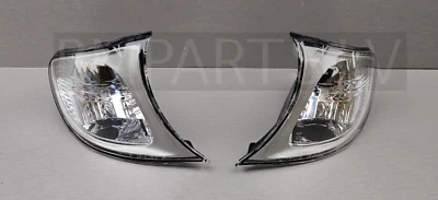 NEW GENUINE TYC BMW E46 SED TO LCI TURN INDICATOR FRONT PAIR 7165853 & 7165854 - Image 1 of 4